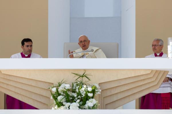 Pope gives homily at WYD Mass