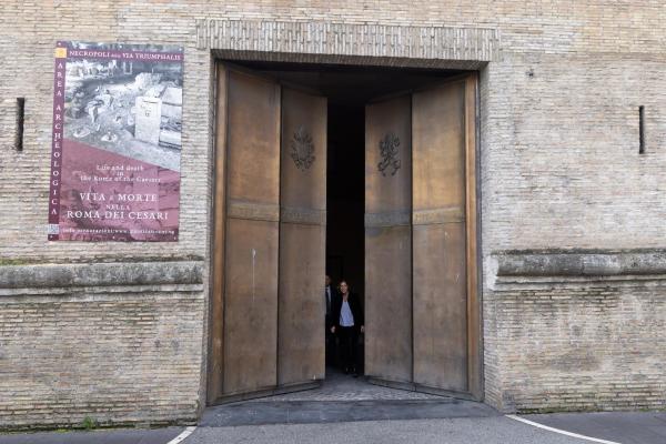 New entrance to Via Triumphalis Necropolis