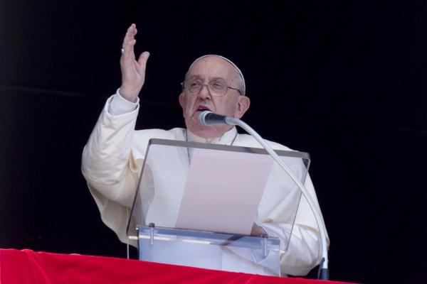 Pope Francis at the "Regina Coeli" prayer