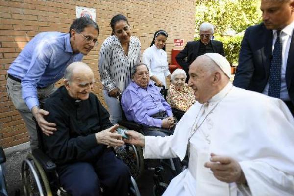 pope priests