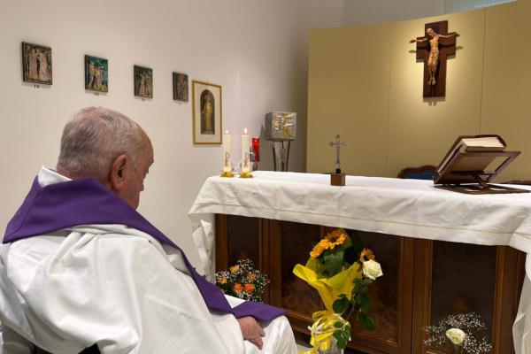 Pope Francis in the private chapel at the Gemelli hospital