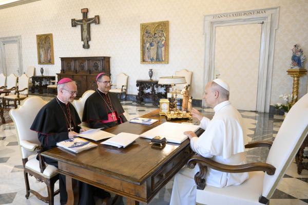 Pope Leo with the president and secretary of Pontifical Commission for the Protection of Minors