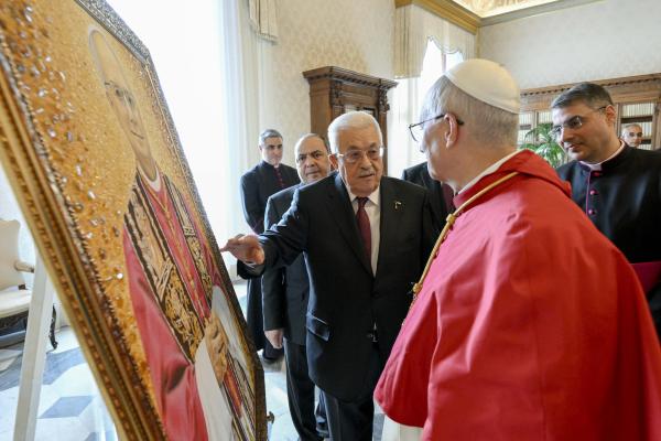 Pope Leo XIV with a gift from President Mahmoud Abbas