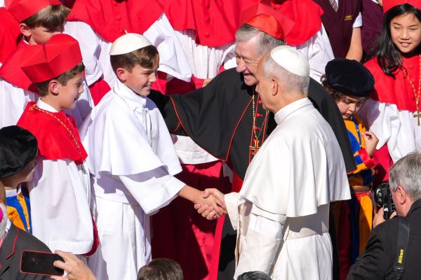 Pope Leo with Chicago school's "mock conclave" group