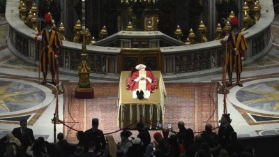 Funeral Mass for Pope Benedict XVI will be based on a papal funeral | USCCB