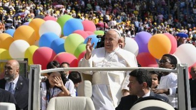 Pope tells children joy is good for the soul, always help others