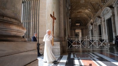 Serve the Holy See by striving for holiness, pope tells officials, staff