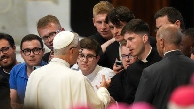 Love with Christ's compassionate heart, Pope Leo tells seminarians