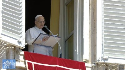 Pope prays for Minneapolis victims, denounces 'pandemic' of gun violence