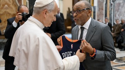 Pope asks big names in film to continue to challenge, inspire, give hope