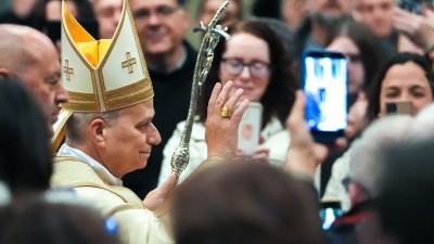 Let communication be conducted by real human beings, not AI, pope says