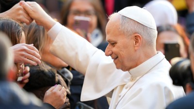 God offers new possibilities, not prohibitions, with his invitation to love, pope says
