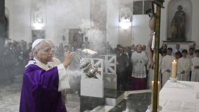 Faith and flowers: Special rules keep God's house simply beautiful