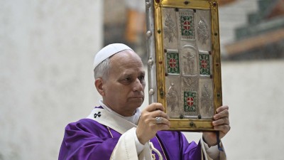 Jesus is close by, just open your eyes, Pope Leo tells young people