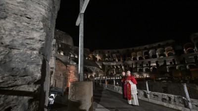 Pope at Colosseum: Follow Christ's path, including the Way of the Cross, to bring peace