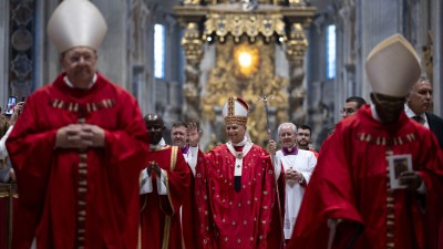 Holy Spirit opens doors of peace, truth and forgiveness, pope says