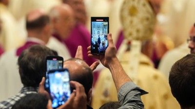 Pope's communications day theme targets pitfalls of the 'attention economy'