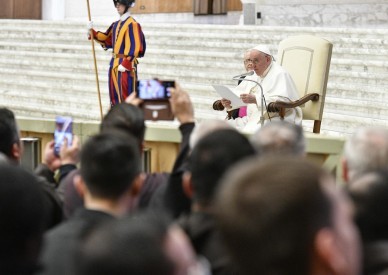 Confession is 'encounter of love' that fights evil, pope tells priests