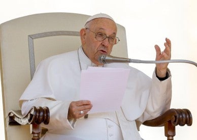 Pray at Pentecost for courage to evangelize, pope says