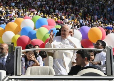 Pope tells children joy is good for the soul, always help others