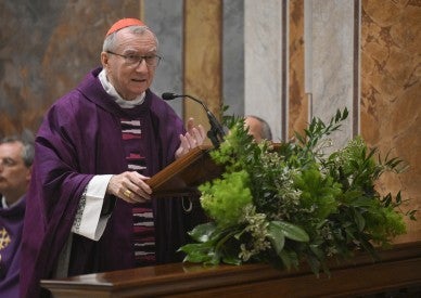 Vatican ambassadors gather for Mass to pray for pope's health