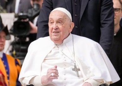 Despite improved health, pope picks cardinals to lead Holy Week liturgies