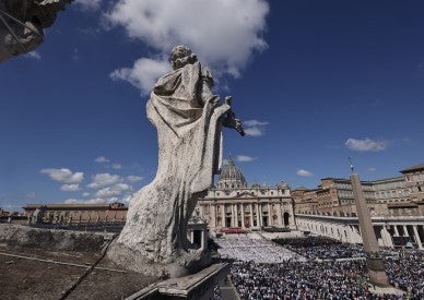 Pope spent pontificate going to peripheries; at funeral, they came to him