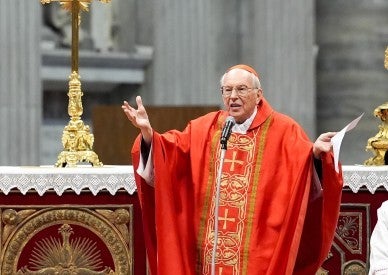 Choose the pope the world needs, dean urges cardinals before conclave
