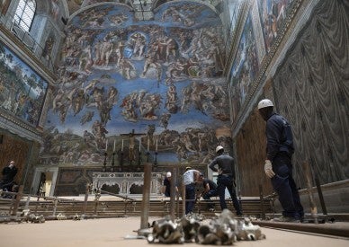 Creation, Last Judgment, stoves: Workers ready Sistine Chapel for conclave 