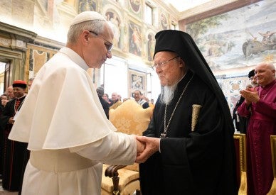 Pope reaffirms commitment to ecumenical, interreligious dialogue