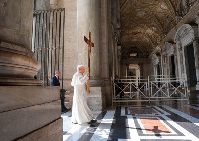 Serve the Holy See by striving for holiness, pope tells officials, staff