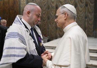 Pope, Romanian bishops, Jewish officials pay tribute to martyred bishop
