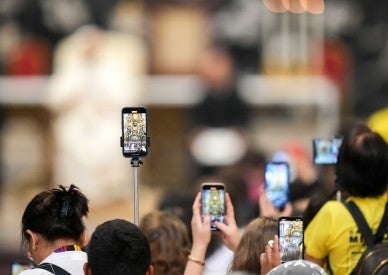 Call to evangelize all nations includes the digital continent, influencers say
