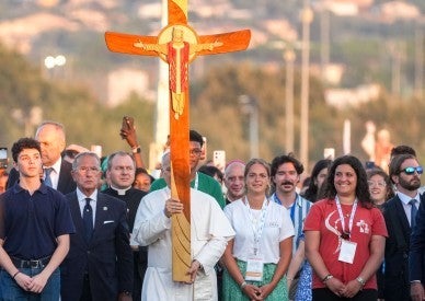 Pope Leo urges youth to find hope, friendship in Christ in uncertain times