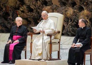 Pope pleads with Israel and Hamas to end the violence