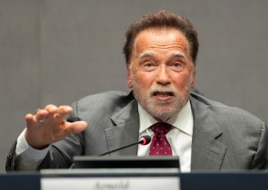 Schwarzenegger says joint action needed to 'terminate' pollution