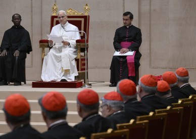 Curia must reflect 'new humanity,' founded on love, solidarity, pope says