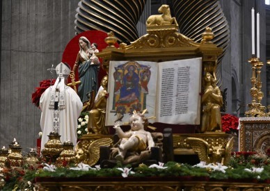 New year marks time to usher in era of peace, friendship among all people, pope says