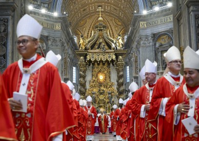'Good shepherds' are called to seek lost sheep, US archbishops receiving pallium say
