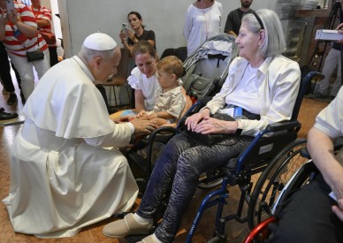 Catholic culture of love can counter the lies of hatred, power, pope says