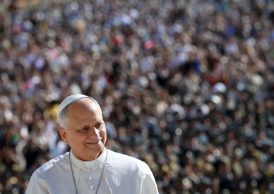 Technological advancements are not rivals to faith, pope says