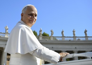 Pope calls for promoting, protecting human dignity