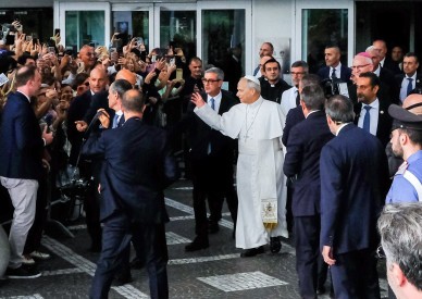 Pope Leo leaves hospital four days after lung cancer surgery