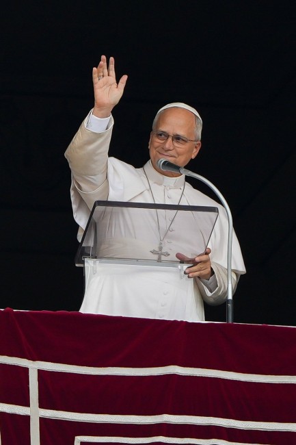 angelus oct 18 26
