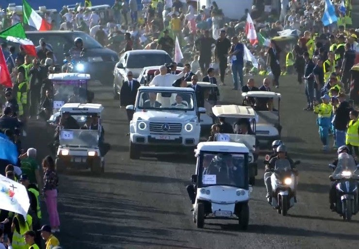  Pope Leo with 1 million young people: We walk together, we follow Jesus Christ!