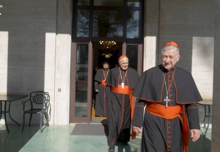 Ready for conclave: U.S. cardinals move to Vatican