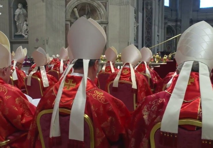 Cardinals pray for the right pope