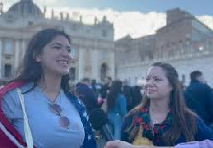 U.S. pilgrims wait for new pope