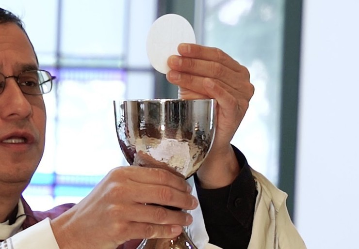 The Eucharist and the Church's Social Mission: Body of Christ, Broken for the World