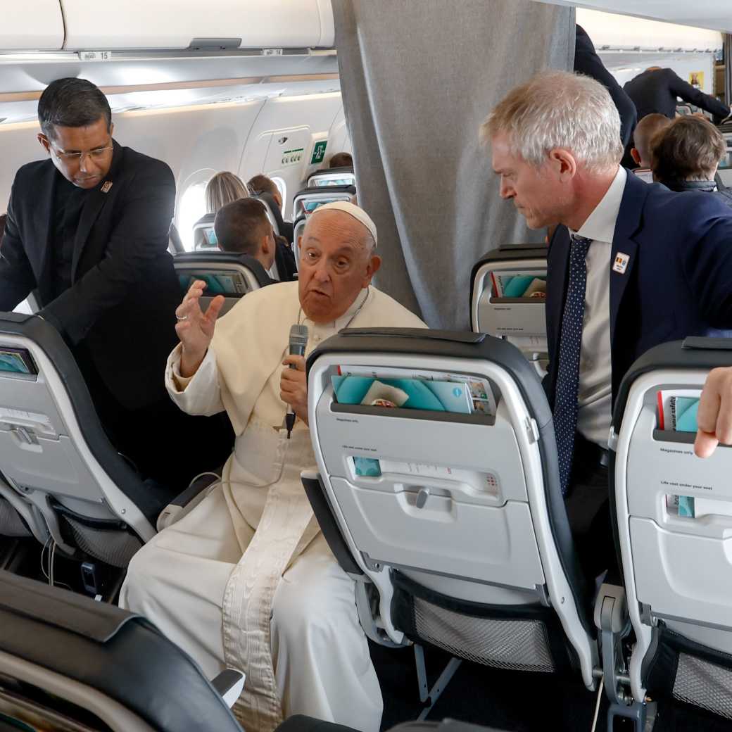francis plane